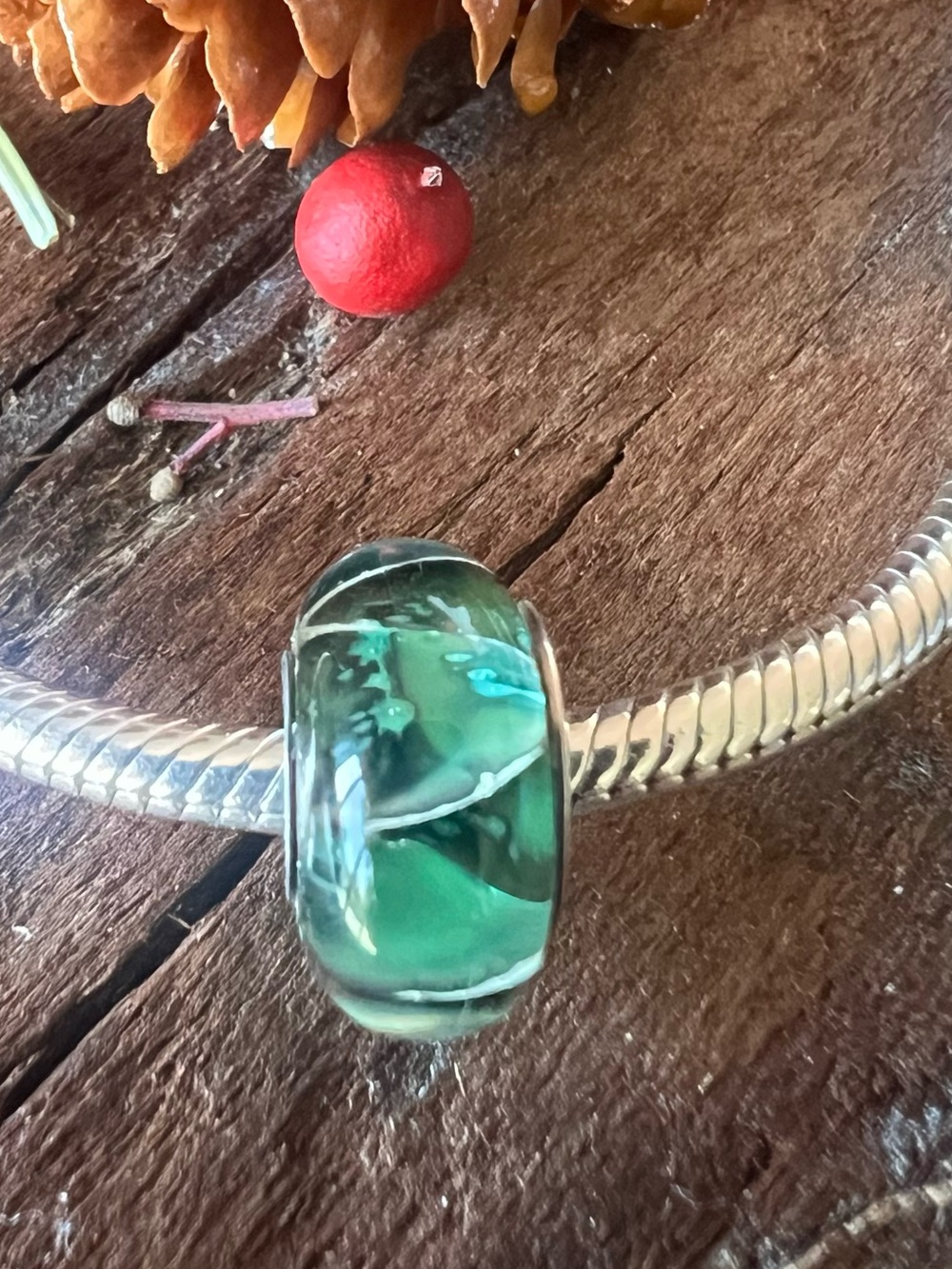 New Chamilia Murano Glass Green Sparkling Zig Zag Seafoam Green Forest Magic